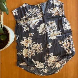 Floral sleeveless top